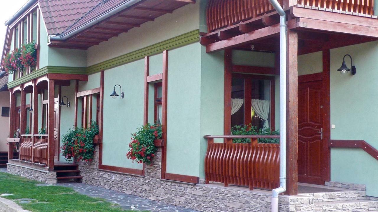 Holiday Resort Svarny Ружомберок Экстерьер фото